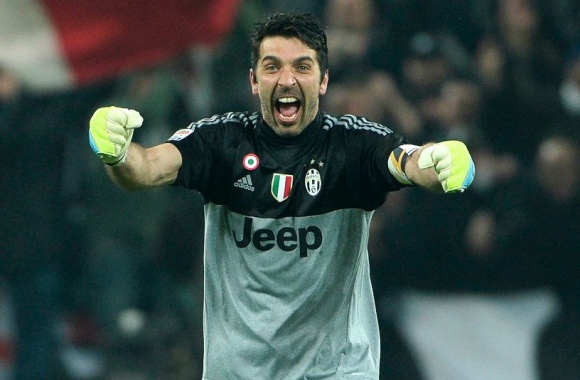 Buffon establishes new record of 974 minutes without conceding a goal ...