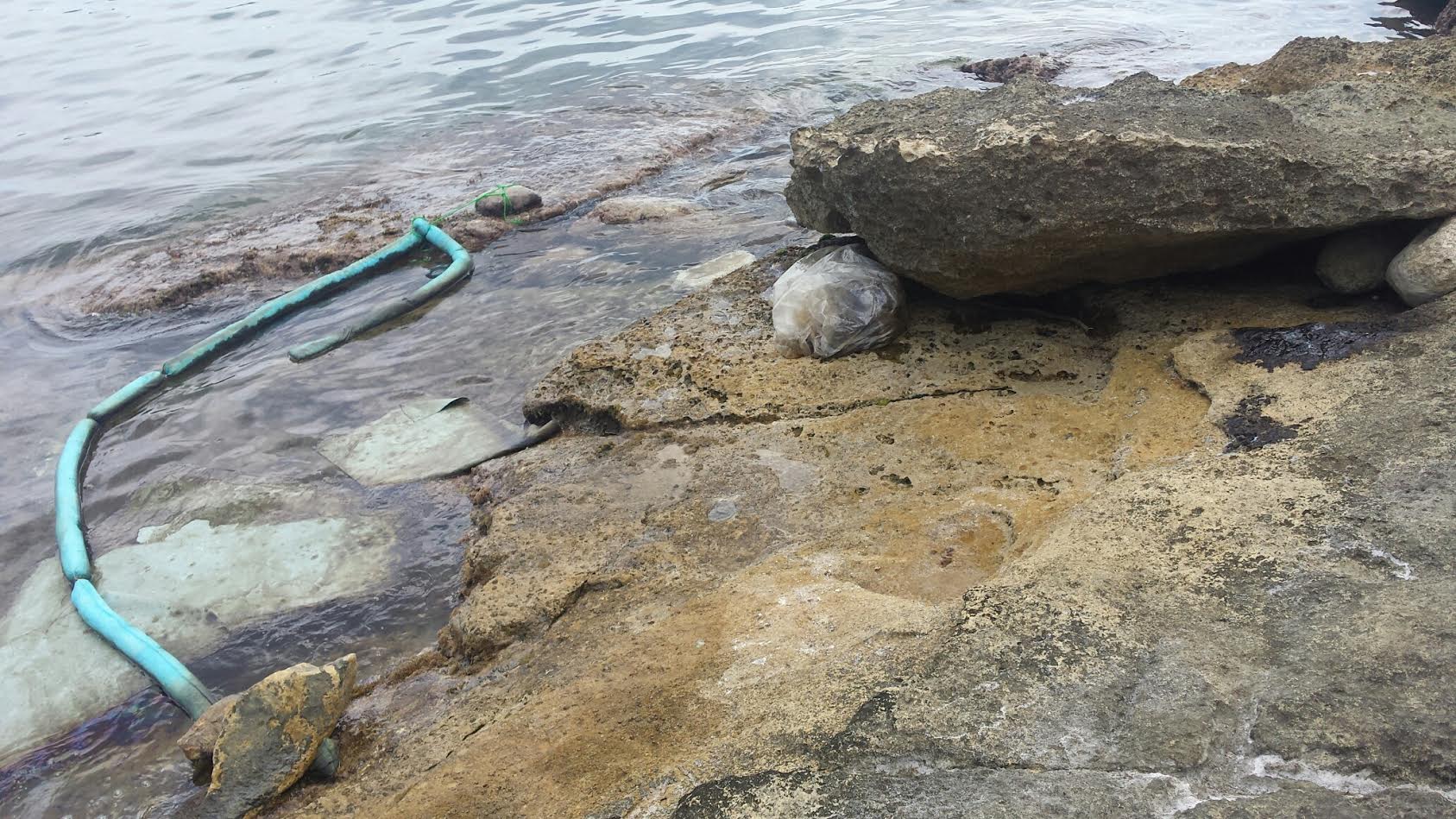 62 year Old Sabotage Oil Spill Continues At Bir ebbu a TVMnews mt