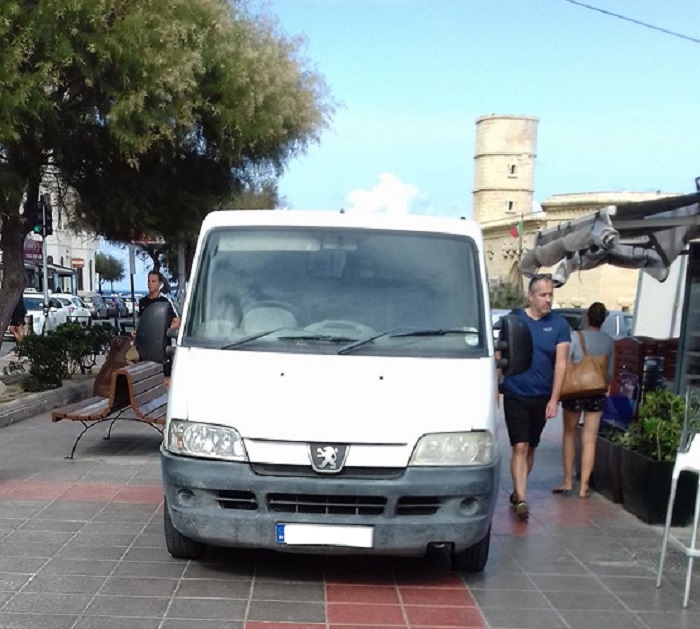 Van Blocks Pavement At G ar Id Dud TVMnews mt