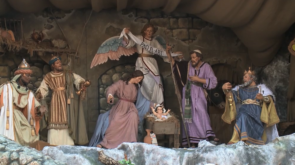 Triton Fountain all dressed for Christmas Maltese crib is set up TVMnews.mt