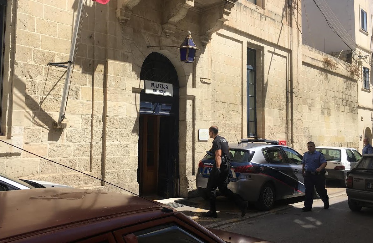 UPDATED: Man injured after being hit by belt in Ħal Qormi - TVMnews.mt