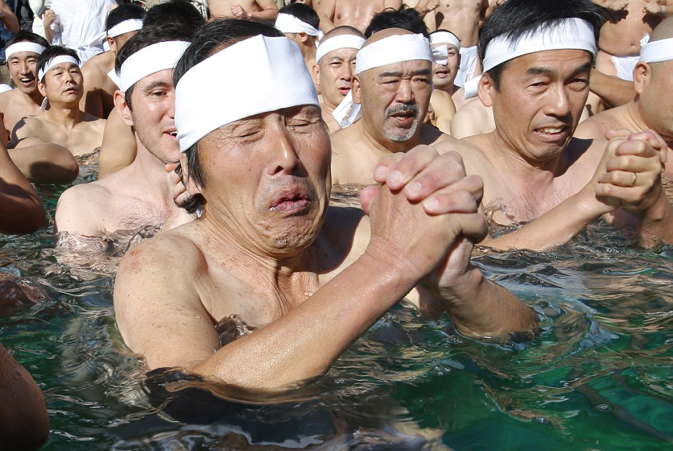 Tokyo Japanese plunge into ice cold baths for a happy and healthy new