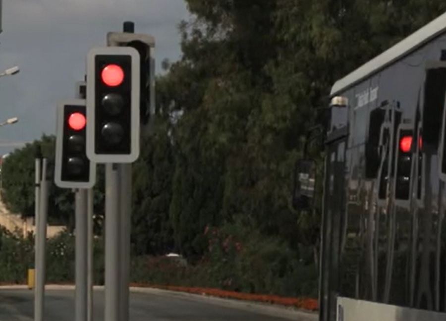 Three years behind bars for driving through a red light and crashing