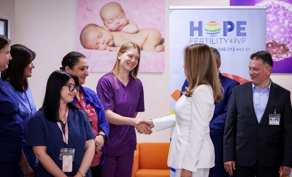 Hope Dawk Dr Lydia Abela tgħid li Gvern Laburista jżid l-età ta' dawk eliġibbli ...